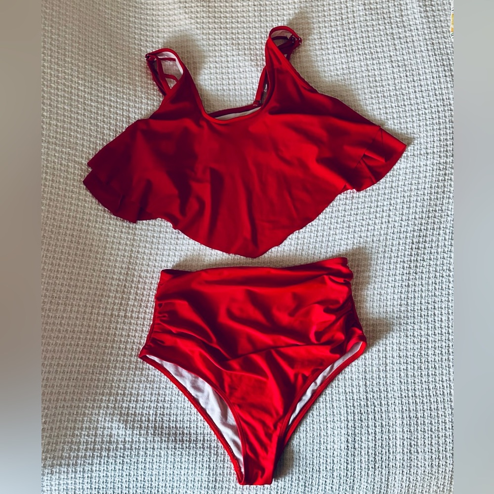 SHEIN 2-Piece RED Swimsuit 👙 - Picture 2 of 5